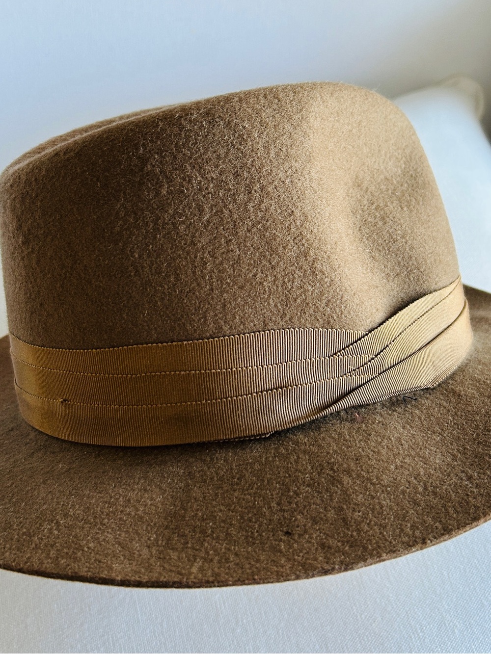 Vintage Banana Republic 100% Wool Safari and Travel Fedora Hat! Super Condition!